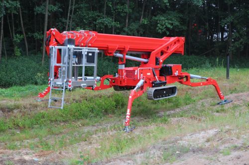 Click Here To Enlarge This Photo Of Teupen Leo 30T